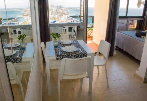 Aloha Playa Apartment with panoramic sea view and pools
