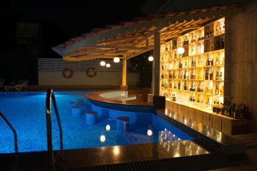 Bazén v ubytování Cochichos Resort nebo v jeho okolí