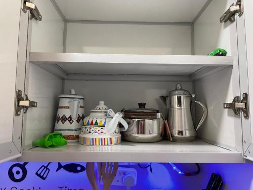 Køkken eller tekøkken på الجوهرة الزرقاء بجوار قرية السماء - سما أبها