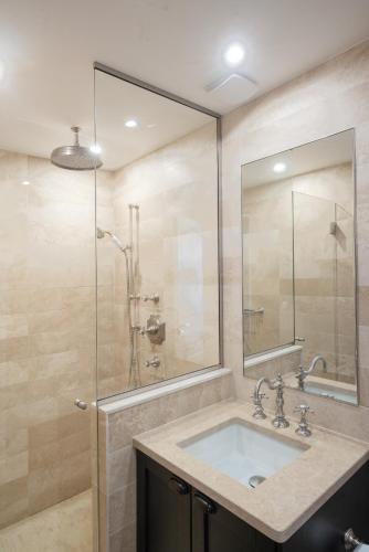 Hotel Saint-Louis en L'Isle - Notre-Dame photo 26