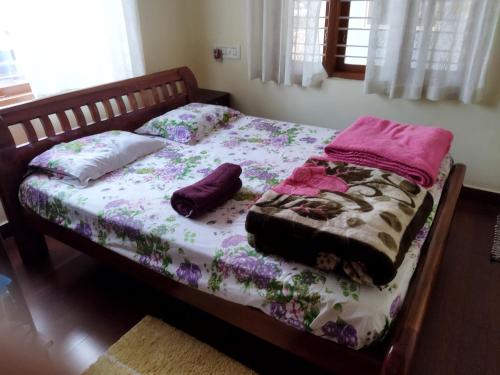 Postel nebo postele na pokoji v ubytování Hidden gem home stay