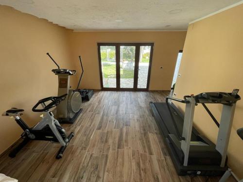 Fitness centrum a/nebo fitness zařízení v ubytování Frapippo