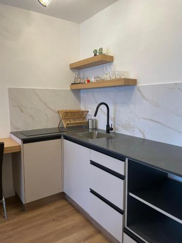 Cuina o zona de cuina de BALCONY HATMARIM