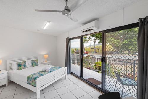 Gallery image of Whitsunday Waterfront Apartments in Airlie Beach