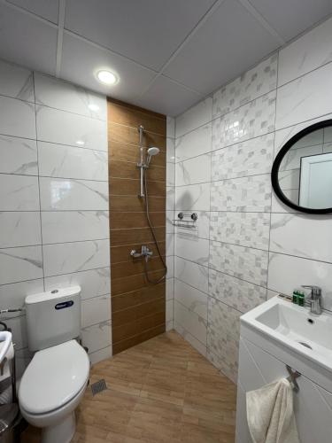 A bathroom at Prista guest rooms
