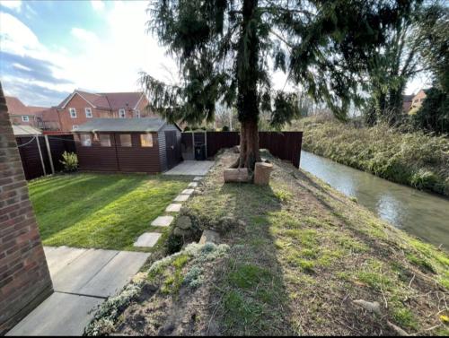 Gallery image of A beautiful house in a scenic town location. in Louth