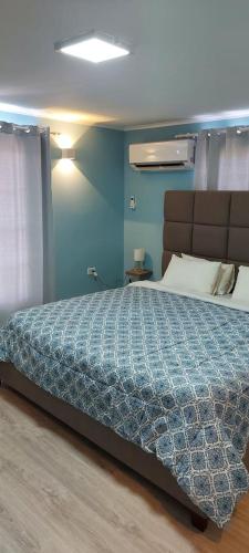 Giường trong phòng chung tại Lovely Cozy Keito