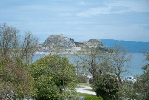 Theofanis Giannoulis apartment