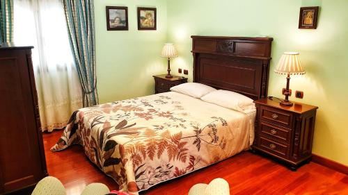 A bed or beds in a room at Casa Lucas