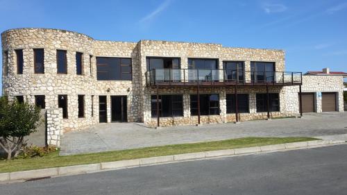 El edificio en el que está la casa de huéspedes