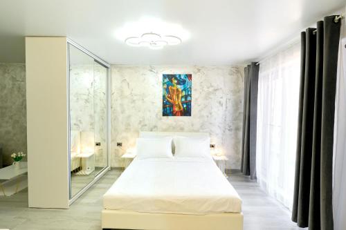 O baie la Color Studios in Nord10 - Pool & playground