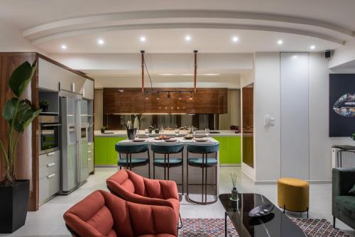 Maison De Mare, 4BR Central Luxury Beach Residence