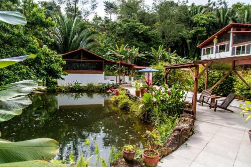 Jardín al aire libre en Sattva Land