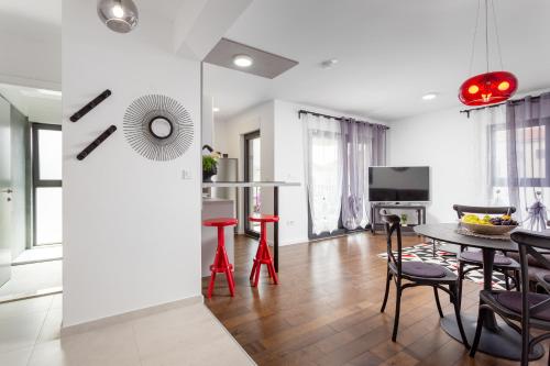 Villa Mare's 1
