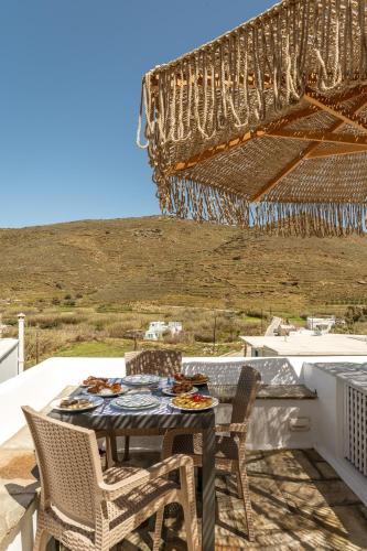 Gallery image of Ursa Major Suites in Tinos Town