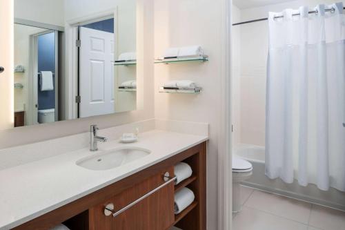 Sonesta ES Suites New Orleans Convention Center Image