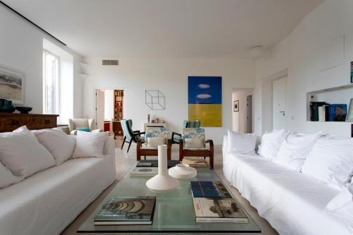 GuestHost - Piazza Fanti Luxury Apartments