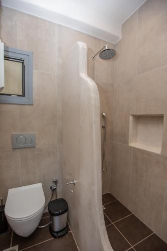 Bilik mandi di Ampelos Residence Naxos
