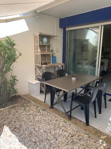 La Mer et la Plage au bout du parc Appartement 4 couchages avec jardin