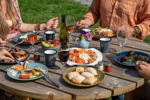 Imagen de la galería de Cocoon Village - Glamping - Domaine des Grottes de Han, en Rochefort