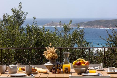 Naturlandskabet i nærheden af lejlighedshotellet