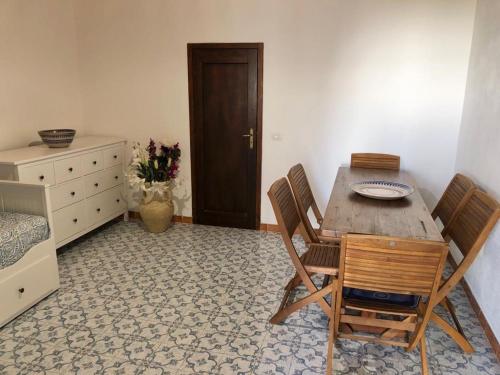 Zona de estar de Villa by the Vulcano - 70mq plus large garden and patio