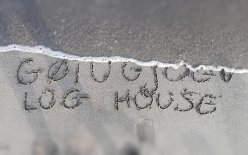 Fotografie z fotogalerie ubytování Gøtugjógv Log House v destinaci Gøtugjógv