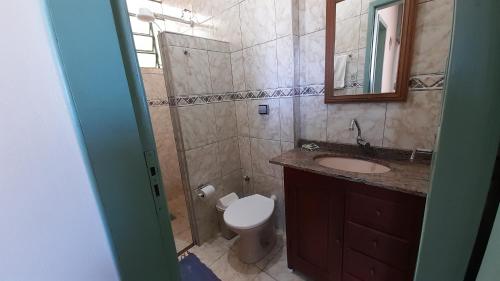 Vonios kambarys apgyvendinimo įstaigoje Casinha da Lela