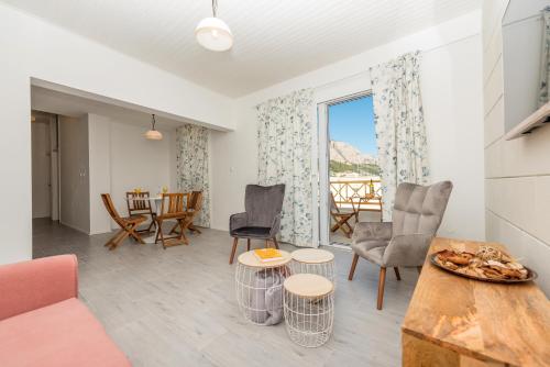 Vista Mare Apartment - 3 Bedroom, Sea View