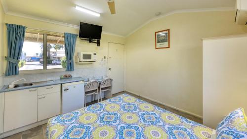 Dapur atau dapur kecil di 22 On Bowen