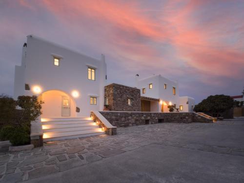 Mykonos AG Villas in Psarou beach