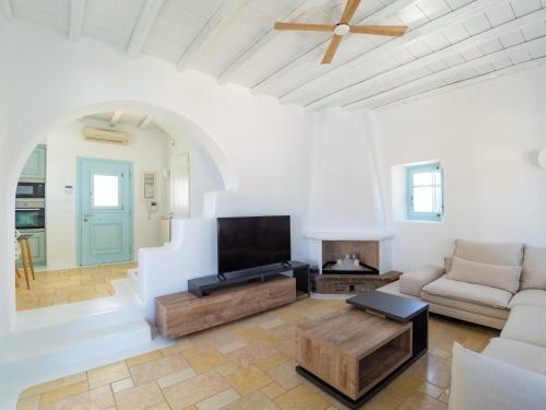 Mykonos AG Villas in Psarou beach