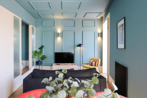 HM - Infante Riverside Apartment K