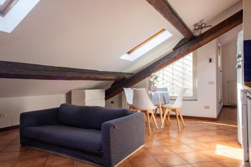 Mondadori Apartment - Luxury Terrace near Porta Nuova, Duomo & Navigli