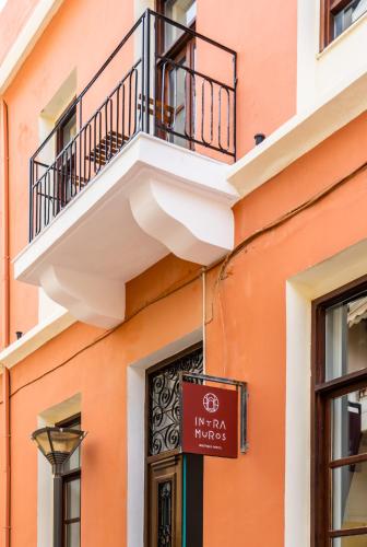 Το κτήριο όπου στεγάζεται  το hostel