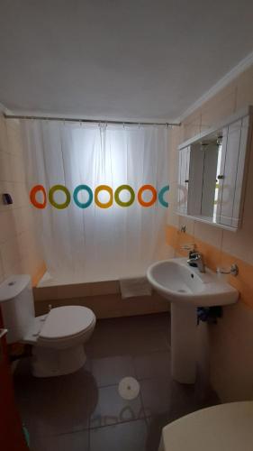 Kúpeľňa v ubytovaní Akrata Rose Garden Apartments I
