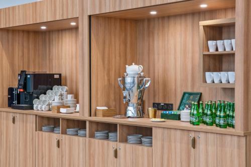 Golden Tulip Warszawa Centrumにあるコーヒーまたはお茶