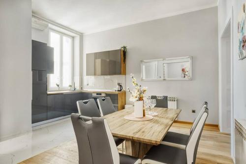 City Twenty Apartments by Irundo