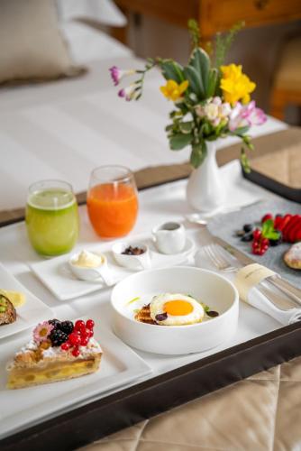 Makanan di atau berdekatan hotel