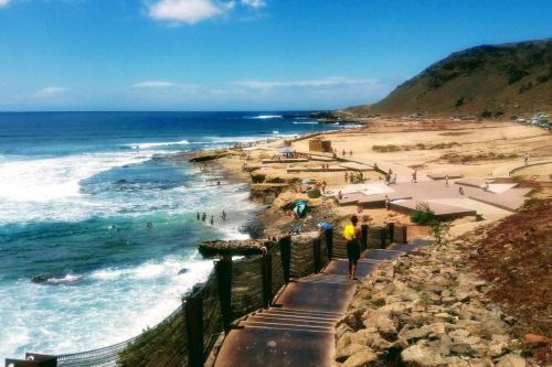 SUNNY APARTMENT NEAR LAS CANTERAS BEACH