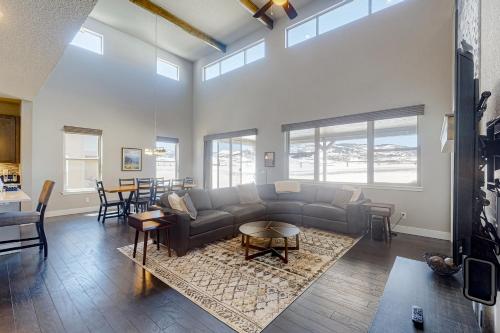 Grand Elk Getaway – Photos 2