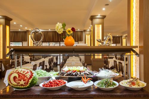 Mad på resortet eller i nærheden