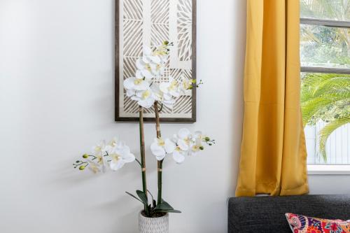 Beautiful Casita with King Bed and private patio Close to Calle 8, MIA Airport, Coral Gables photo 16