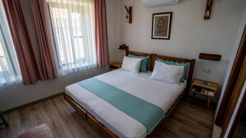 Gallery image of Ayışığı Hotel in Ayvalık