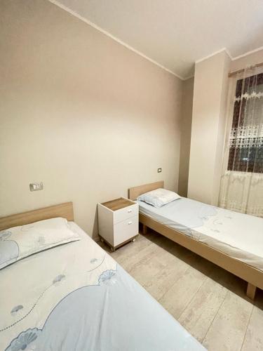 Mediterranean Sea Apartment city center - Imazhi 10