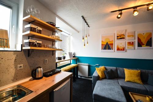 Cuina o zona de cuina de Cozy Bright Central