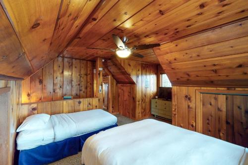 Gallery image of Harris Lakeview Cabin in Bass Lake