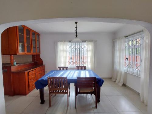 Galeriebild der Unterkunft Beau Vallon Villa Self Catering With Pool in Beau Vallon