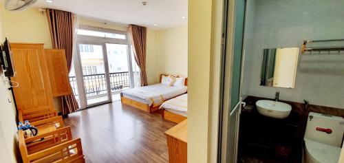 Phòng tắm tại DALAMOON HOTEL