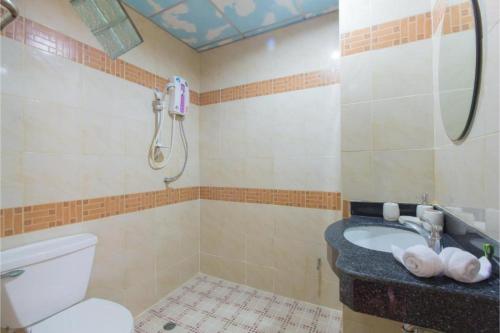 Koupelna v ubytování Patong Rai Rom Yen Resort SHA